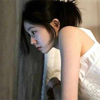 布鲁克斯，草地和可爱脸孔
